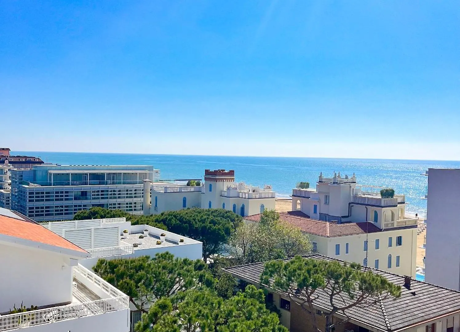 Vega Palace - Piscina Vista Mare In Attico, A Pochi Passi Dal Mare ليدو دي يسولو 0*,